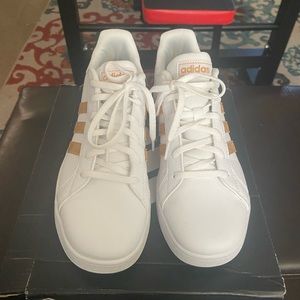Adidas grand court tennis